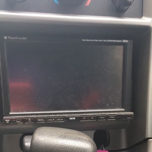 Planet audio touch tv radio